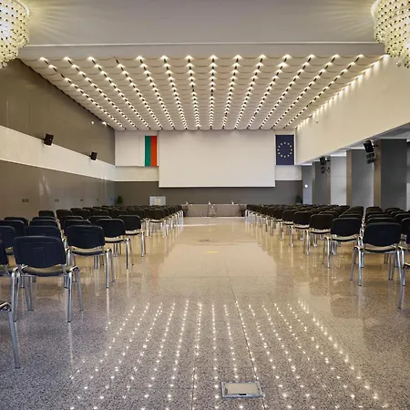 Park Moskva מלון