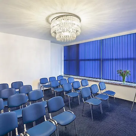 Park Moskva מלון 3*