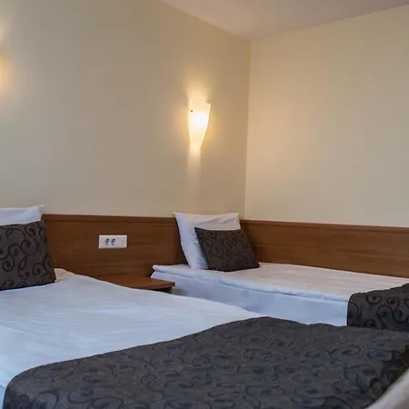 パーク モスクワ 3*